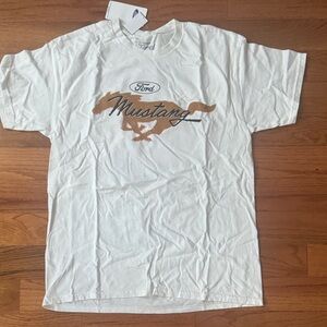 Ford Mustang graphic tee, size L never worn